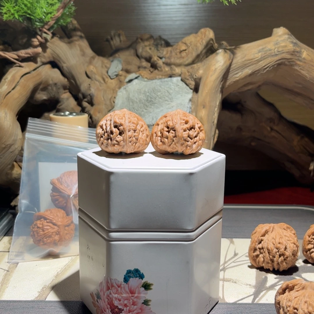 文玩核桃吊坠土***335门头沟元宝