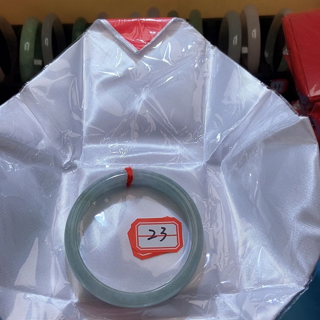 翡翠手镯未镶嵌?***?