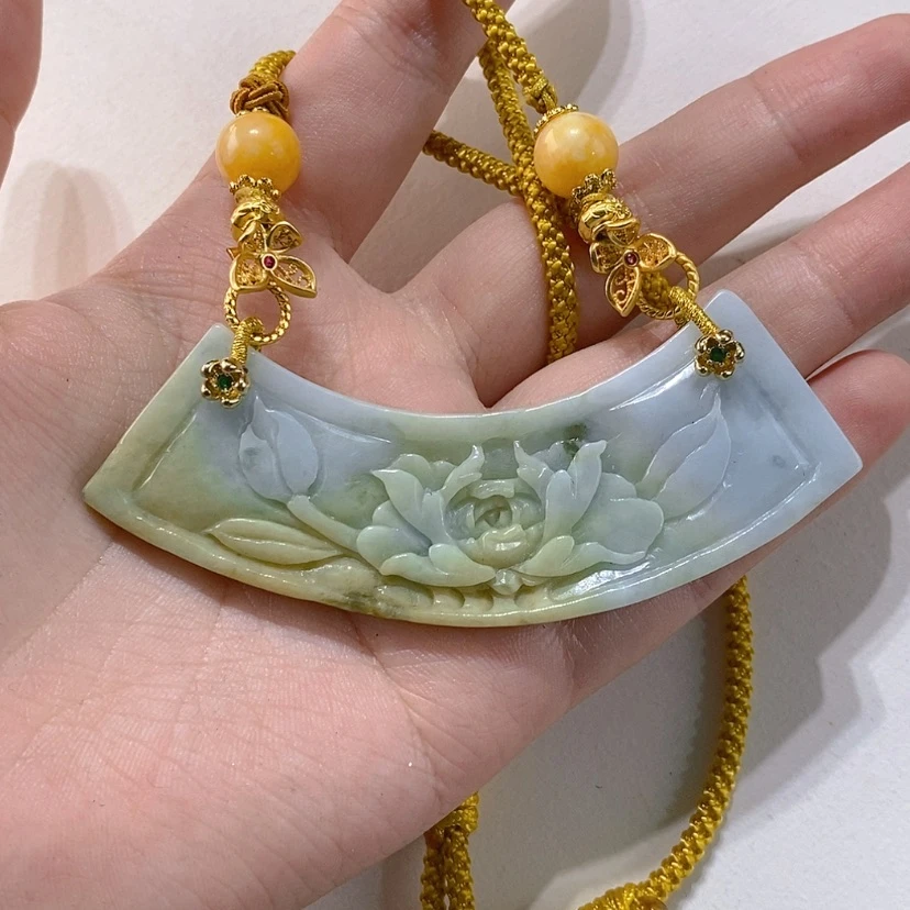 【闪购商品】翡翠未镶嵌颈饰吊坠