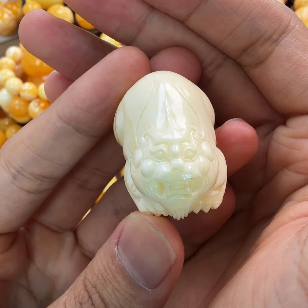 琥珀未镶嵌珠宝奇石13g