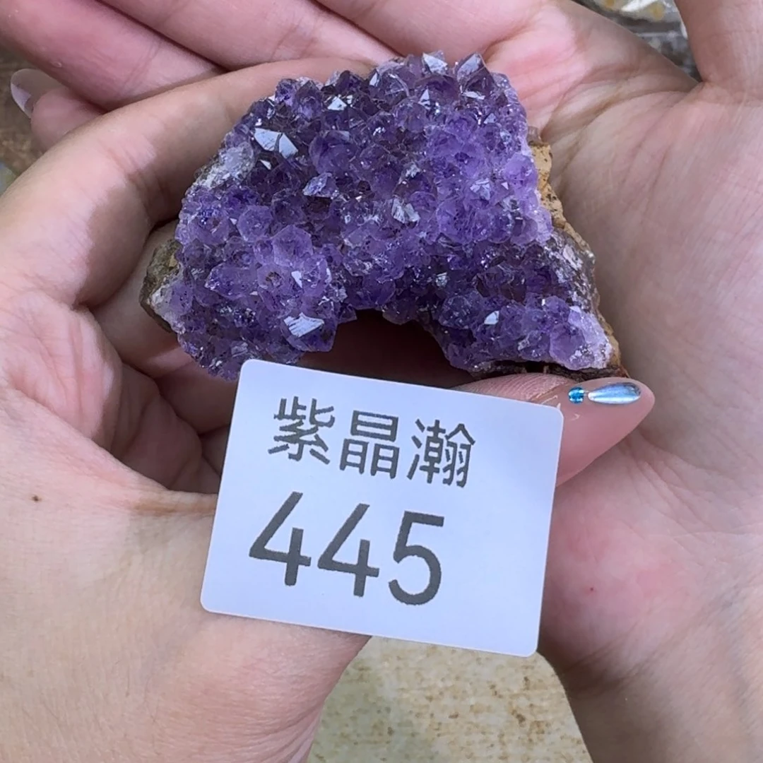 未镶嵌水晶大型摆件（非配饰）