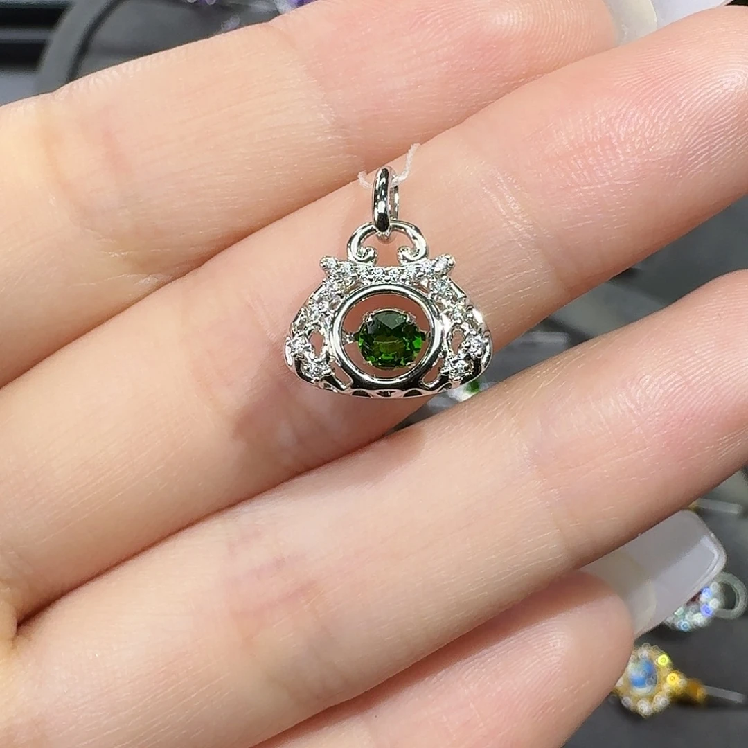 透辉石吊坠银S925镶嵌1.42