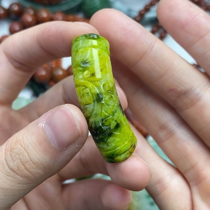 颈饰未镶嵌翡翠一*