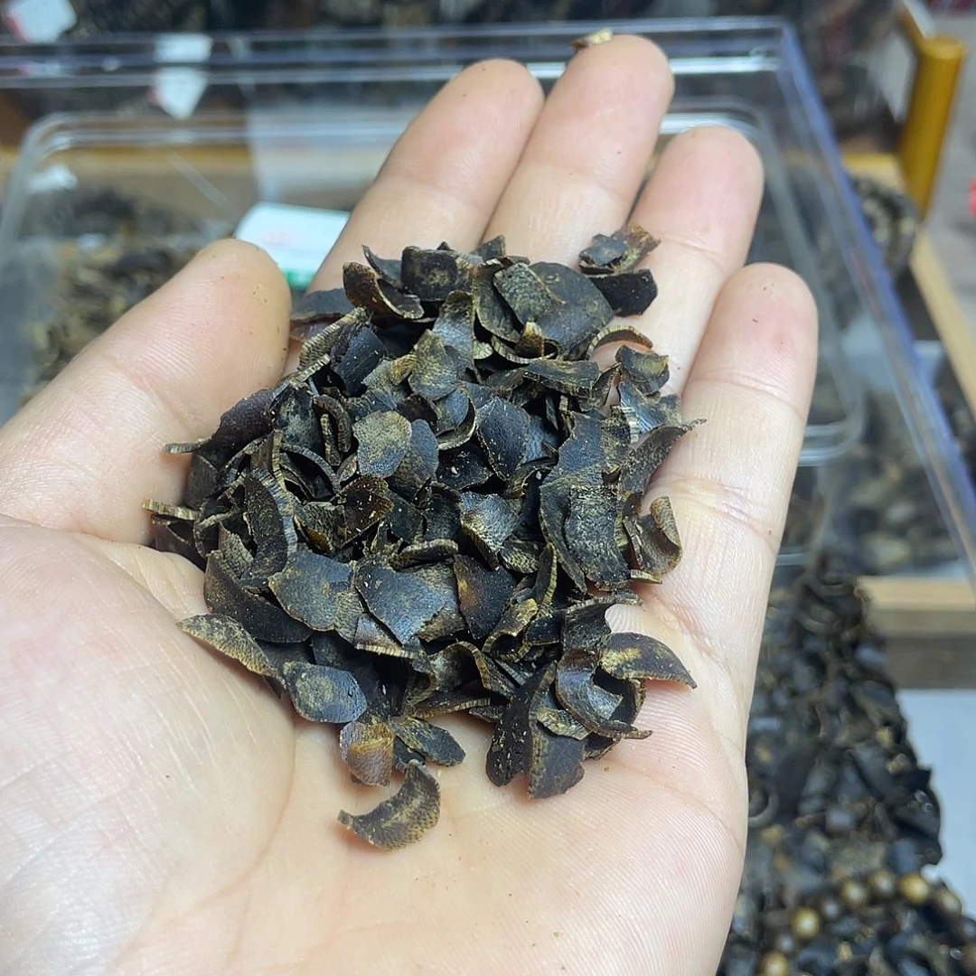沉香沉香碎屑奇楠沉香老料黑油切片11克