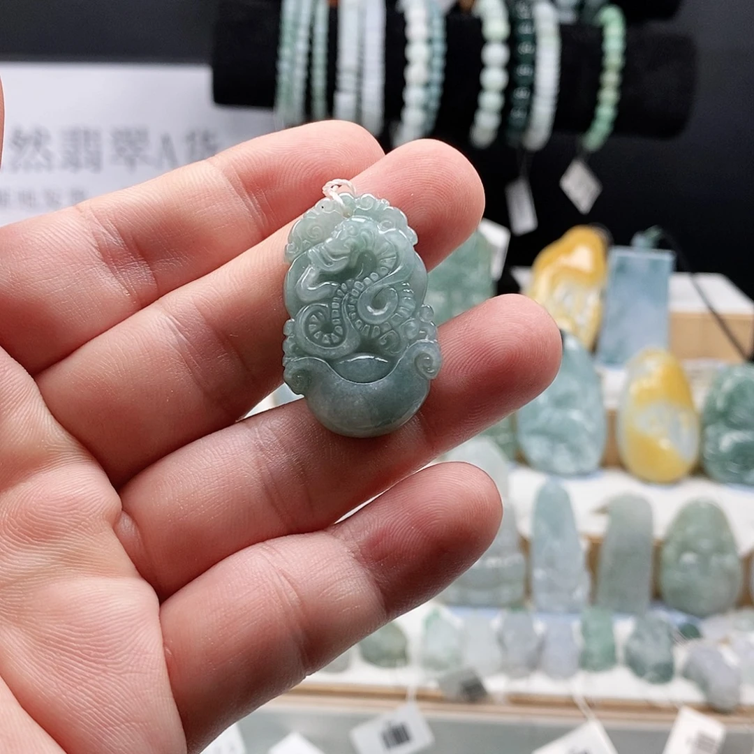 翡翠未镶嵌吊坠(不含链)35生肖蛇