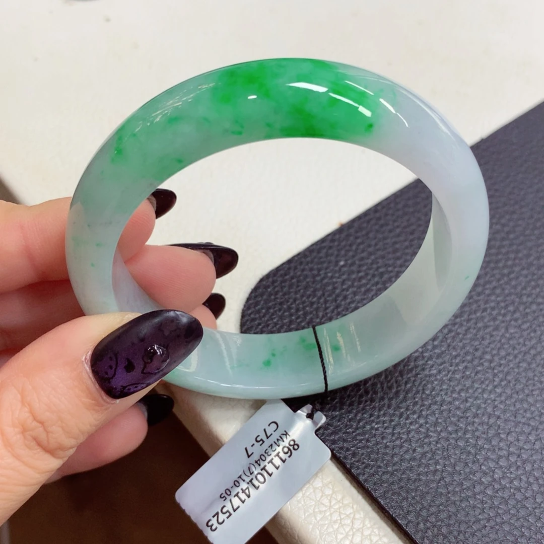 未镶嵌手镯翡翠莉缅甸