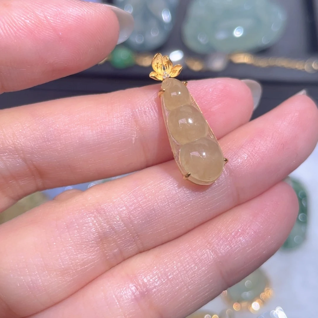 颈饰18K金镶嵌翡翠翡翠