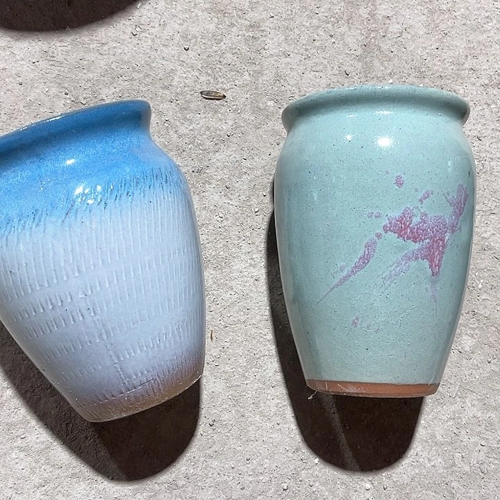 红陶口径14高度18两只小瑕疵