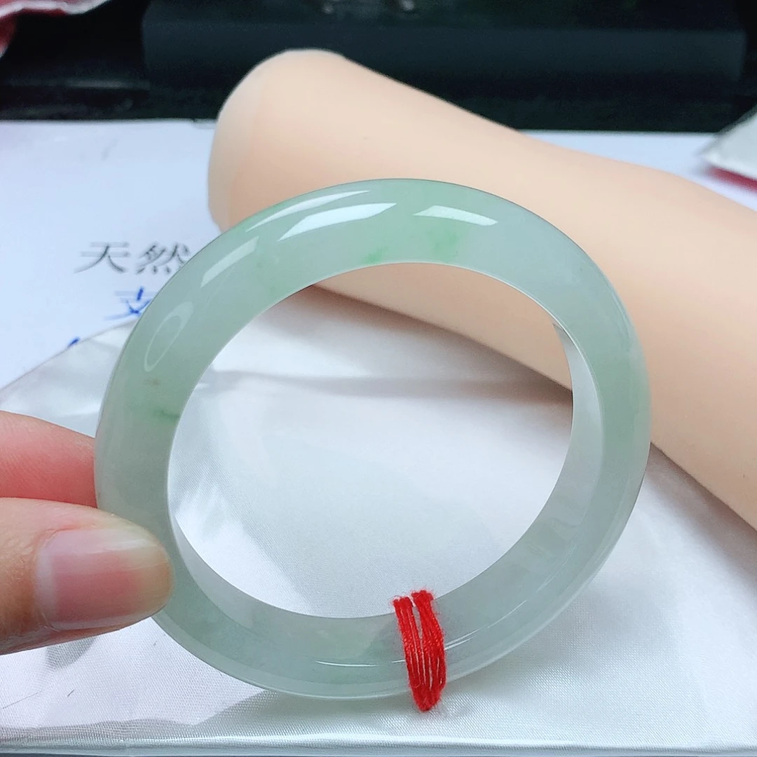 翡翠手镯未镶嵌正5455