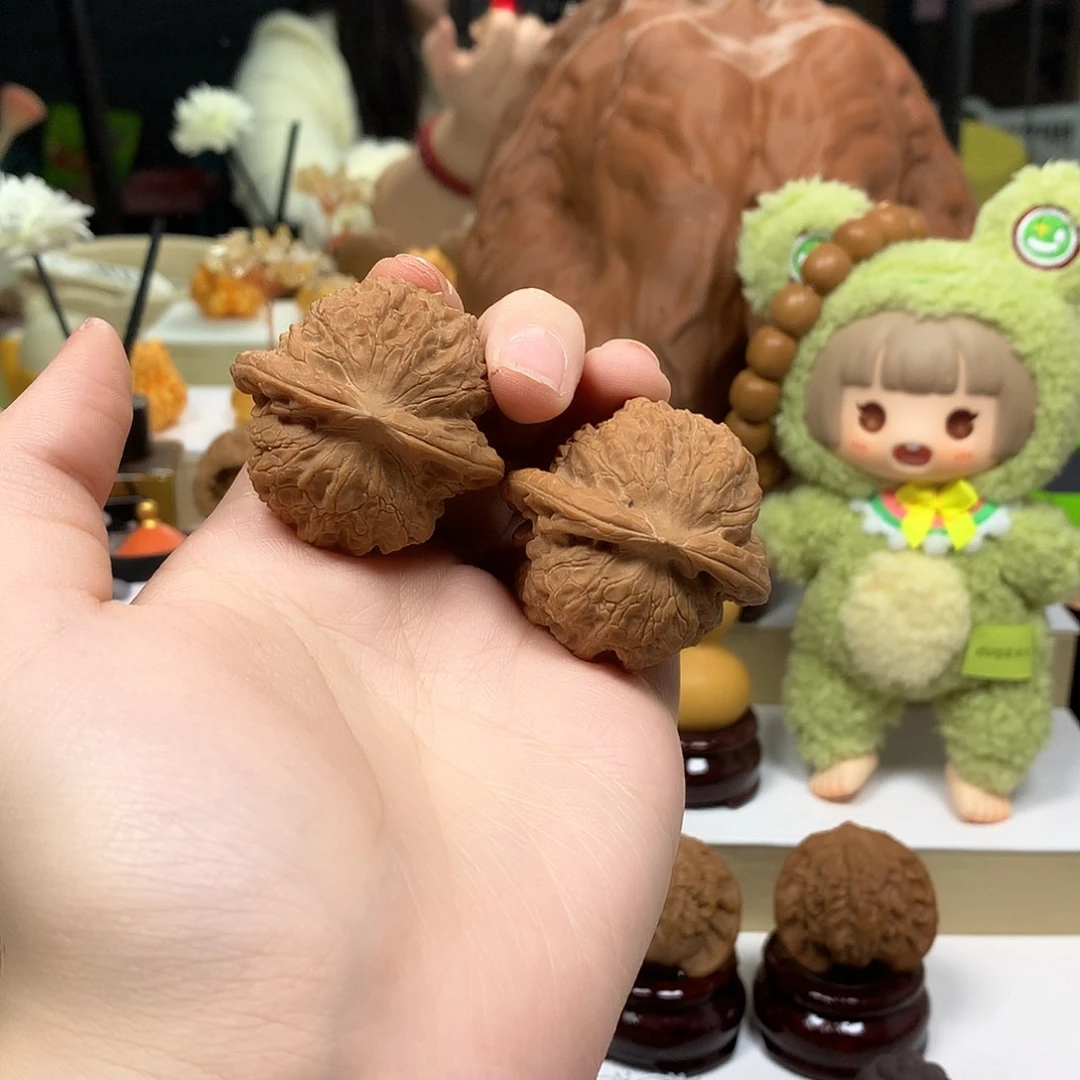 子***豪桃核吊坠41尺血麒麟