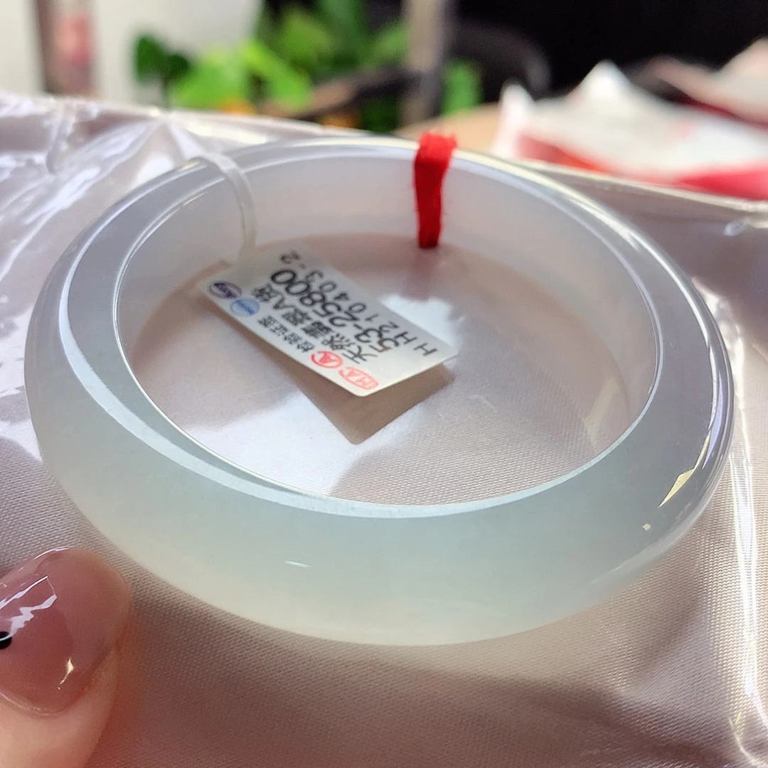 翡翠手镯未镶嵌天然翡翠53-54对比中万品质