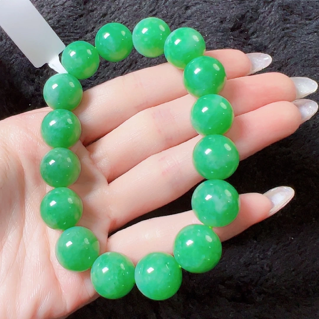 翡翠未镶嵌手串签收后24小时鉴赏期，过时不退