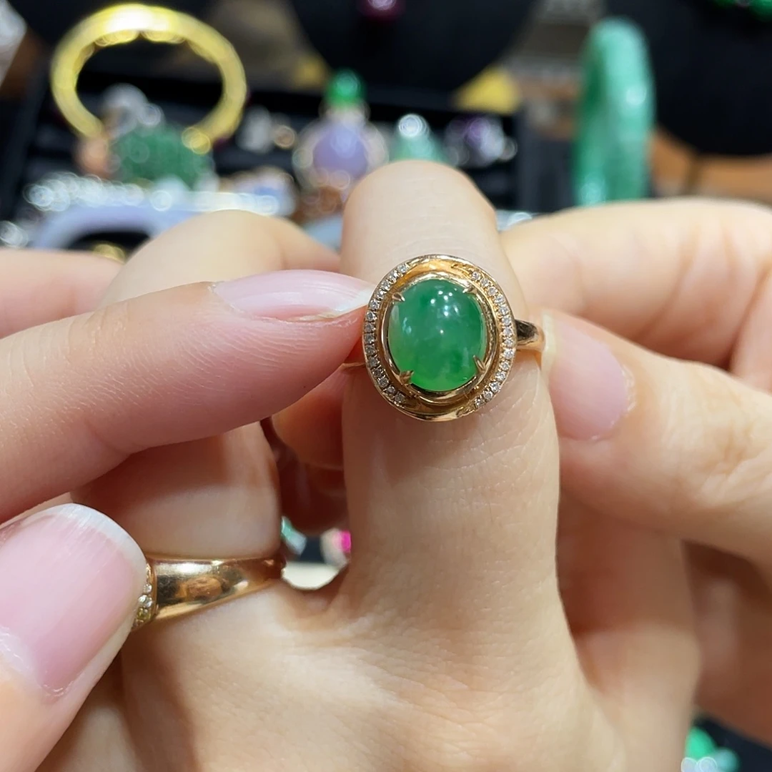 喜***糖翡翠18K金镶嵌戒指