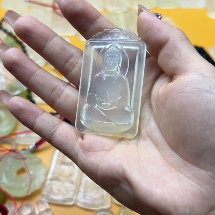 岫玉未镶嵌吊坠(赠链)天然岫玉素衣观音牌子