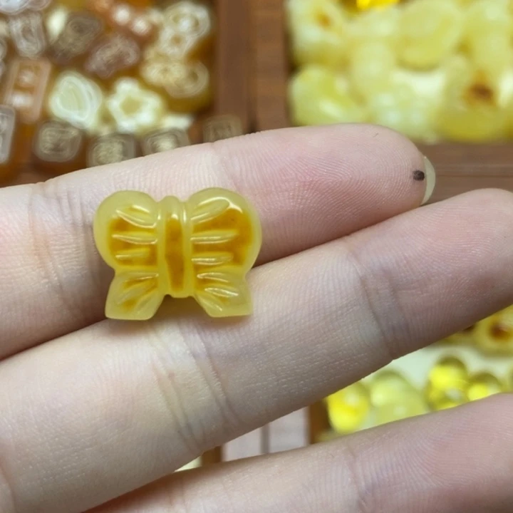 吊坠橄榄核蝴蝶结