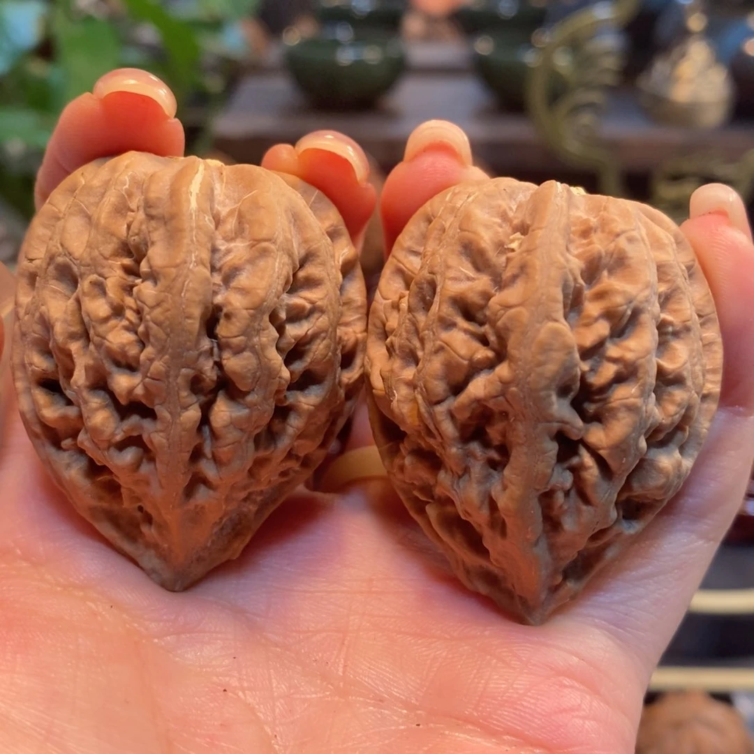 文玩核桃吊坠状*帝王