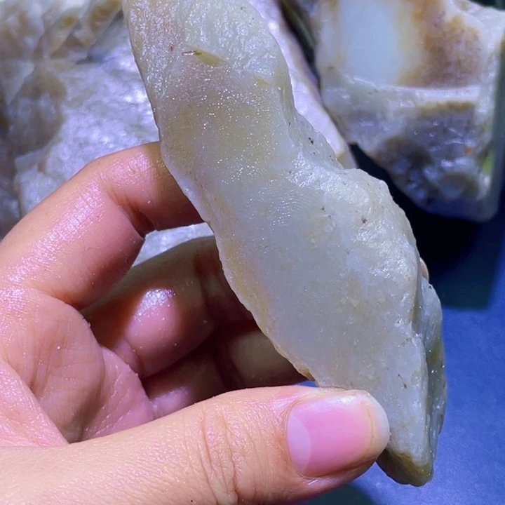 和田玉未镶嵌珠宝半成品