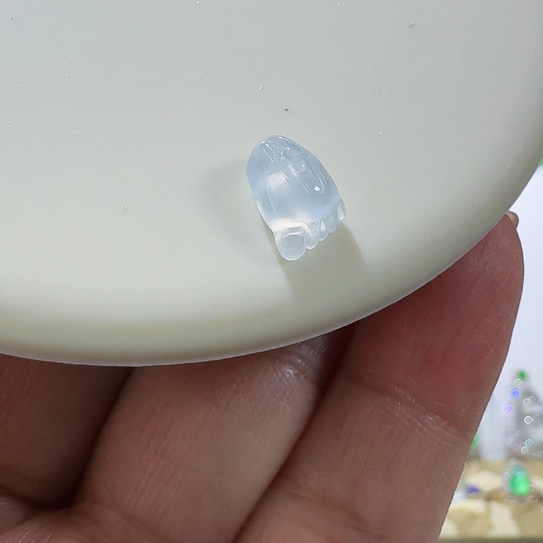 翡翠颈饰未镶嵌裸石
