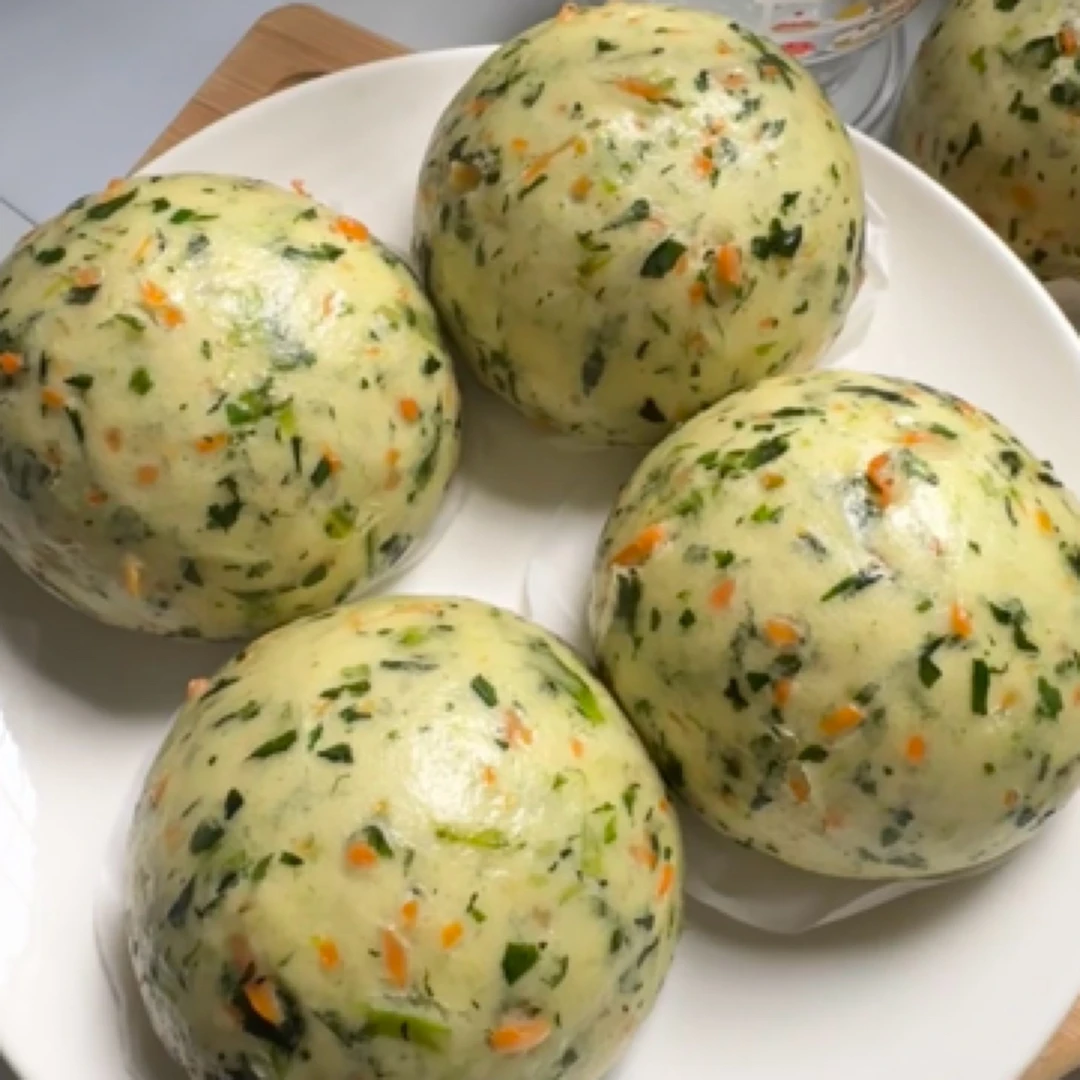菠菜胡萝卜牛奶馒头（1个约110g左右）