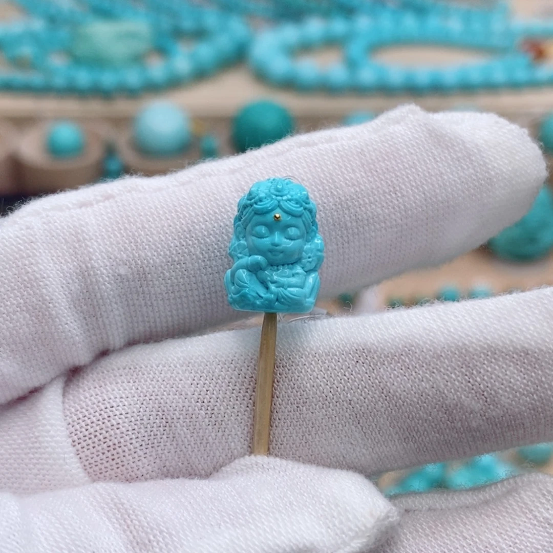 绿松石未镶嵌珠宝奇石