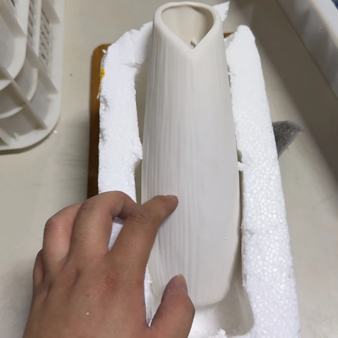 微瑕疵介意勿拍陶瓷器皿E431