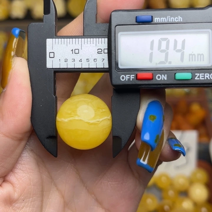 顺***来蜜蜡未镶嵌珠宝奇石放漏天然蜜蜡满蜡妖花有瑕