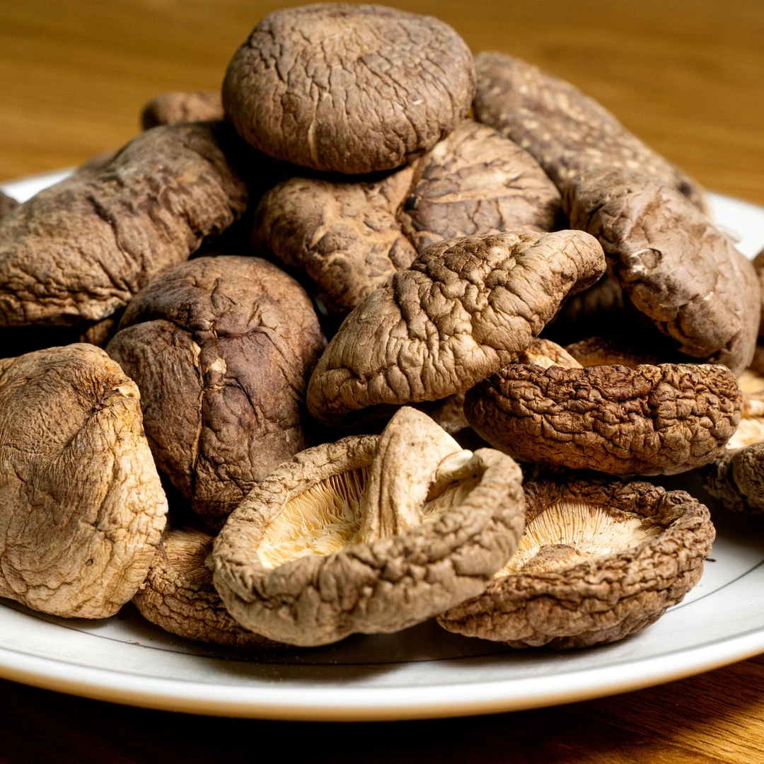 平武高山椴木短脚香菇无硫熏制自然晾晒而成250g装