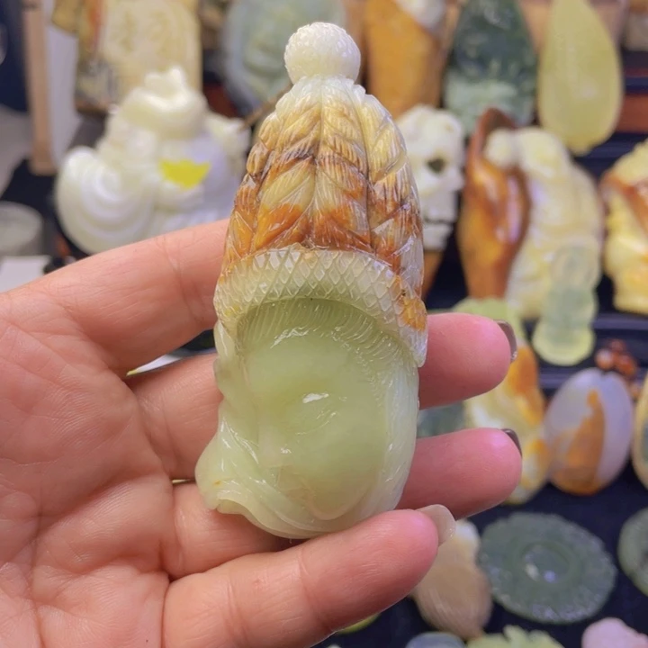 未镶嵌蛇纹石玉颈饰