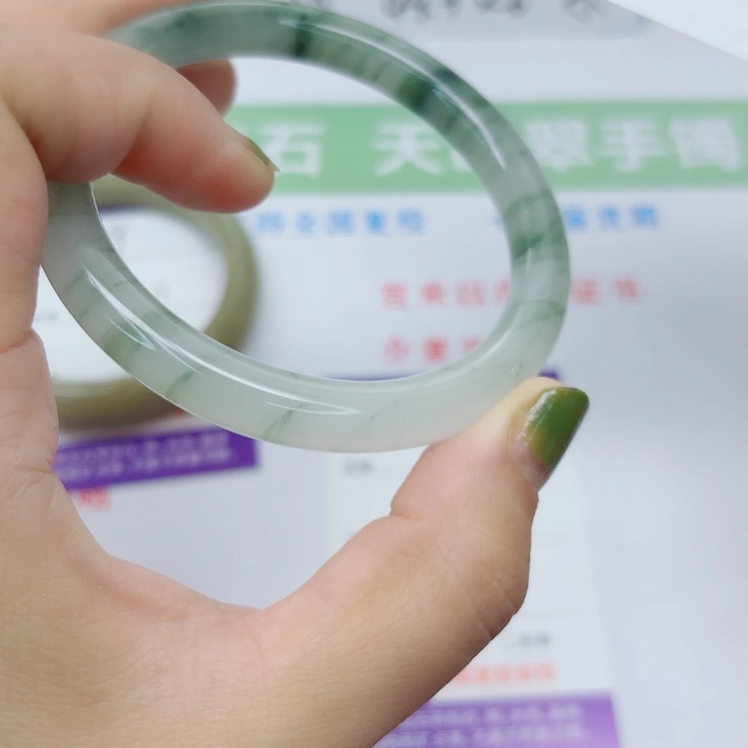 石英质玉未镶嵌手镯10/6061