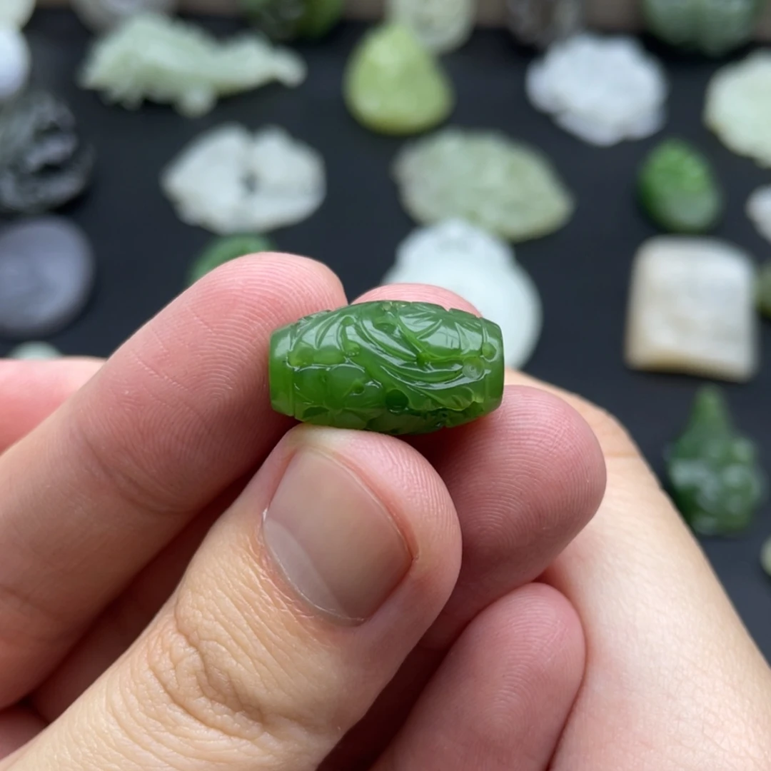 【闪购商品】颈饰未镶嵌和田玉