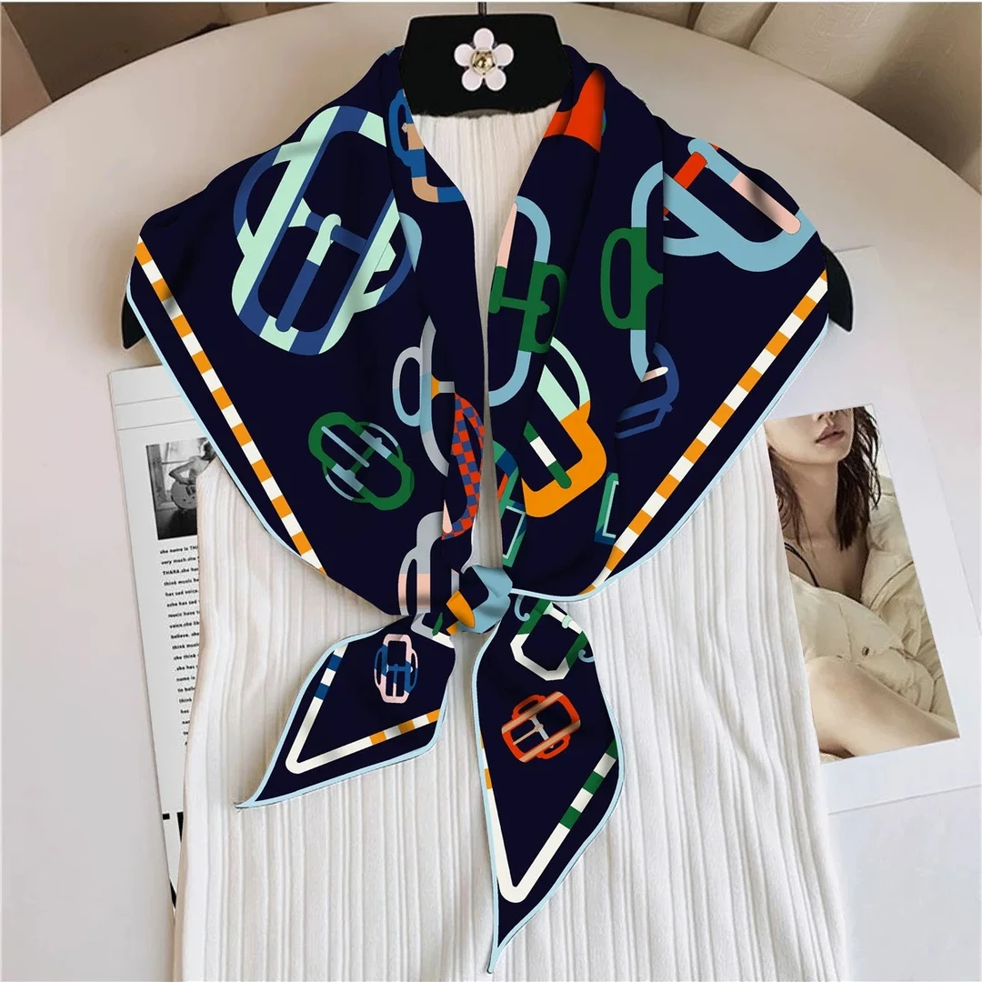 [马蹄扣]新款斜纹夏季围巾女丝巾轻奢复古时尚百搭披肩三角巾