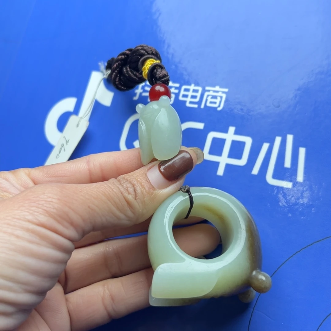 和田玉挂件未镶嵌