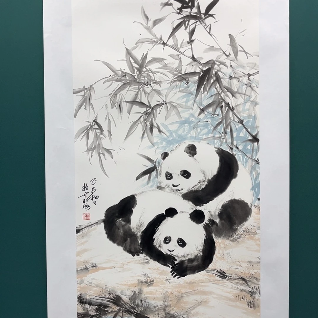 国画艺术家真人手绘