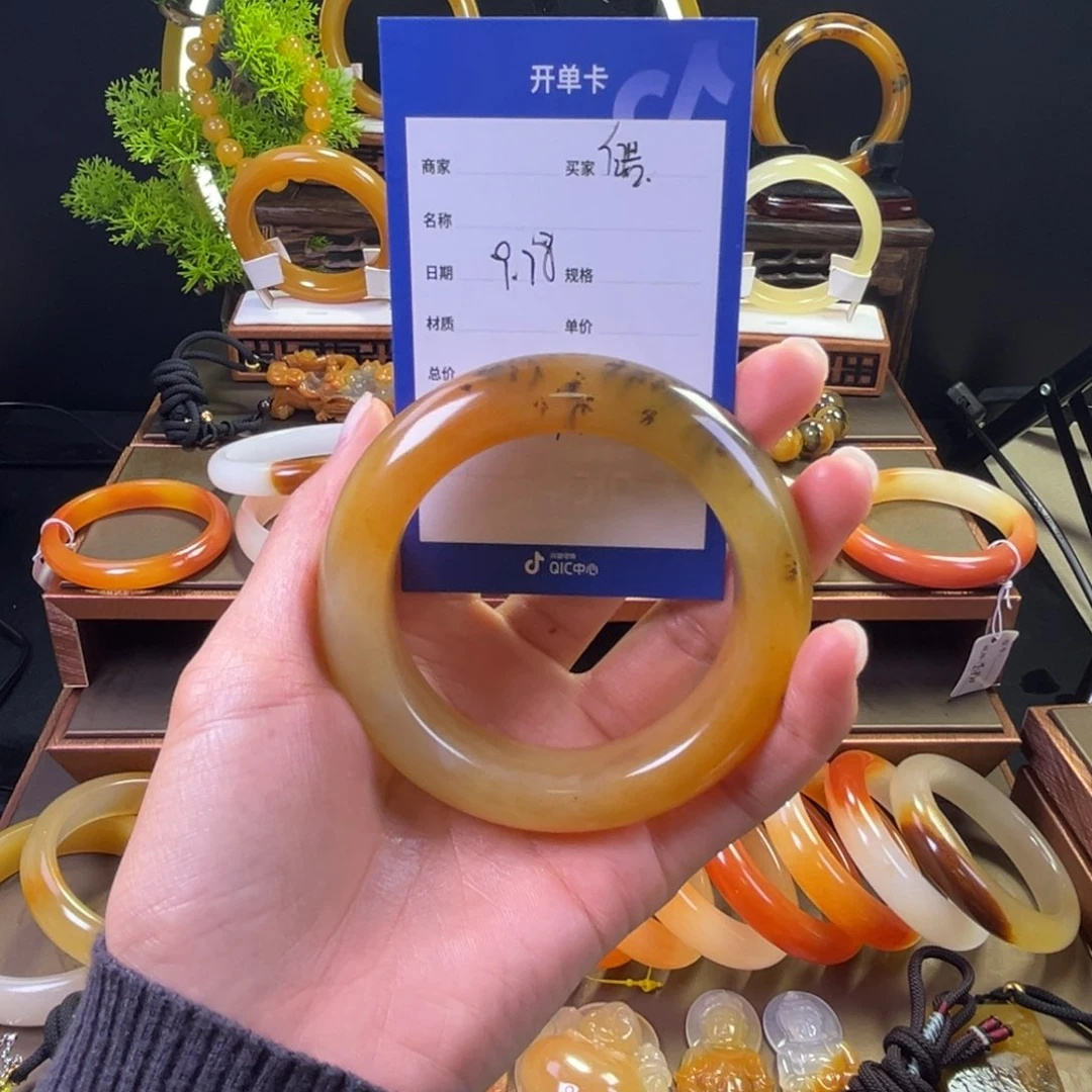 未镶嵌手镯石英质玉皓*妈