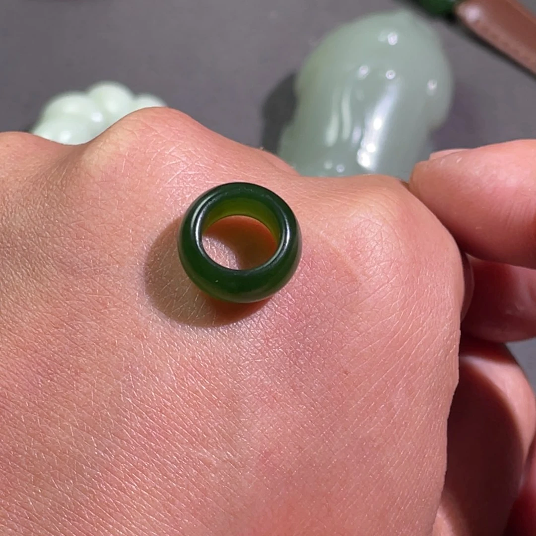 颈饰未镶嵌和田玉三*