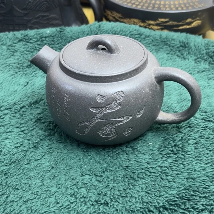 紫砂茶壶完美无暇