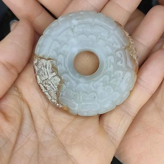 和田玉未镶嵌挂件