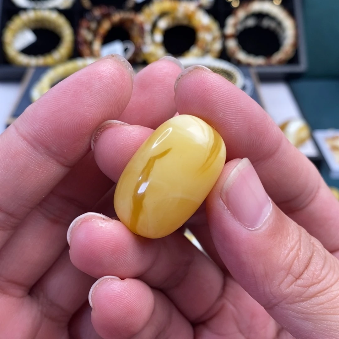 裸石蜜蜡未镶嵌20×31mm桶珠