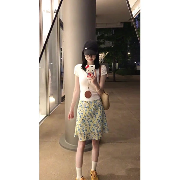 韩系甜辣妹白色短袖正肩t恤女夏季新款纯欲性感紧身上衣+裙子套装