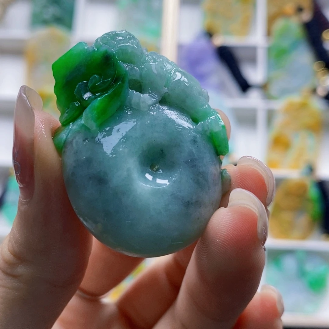 定制翡翠未镶嵌翡翠
