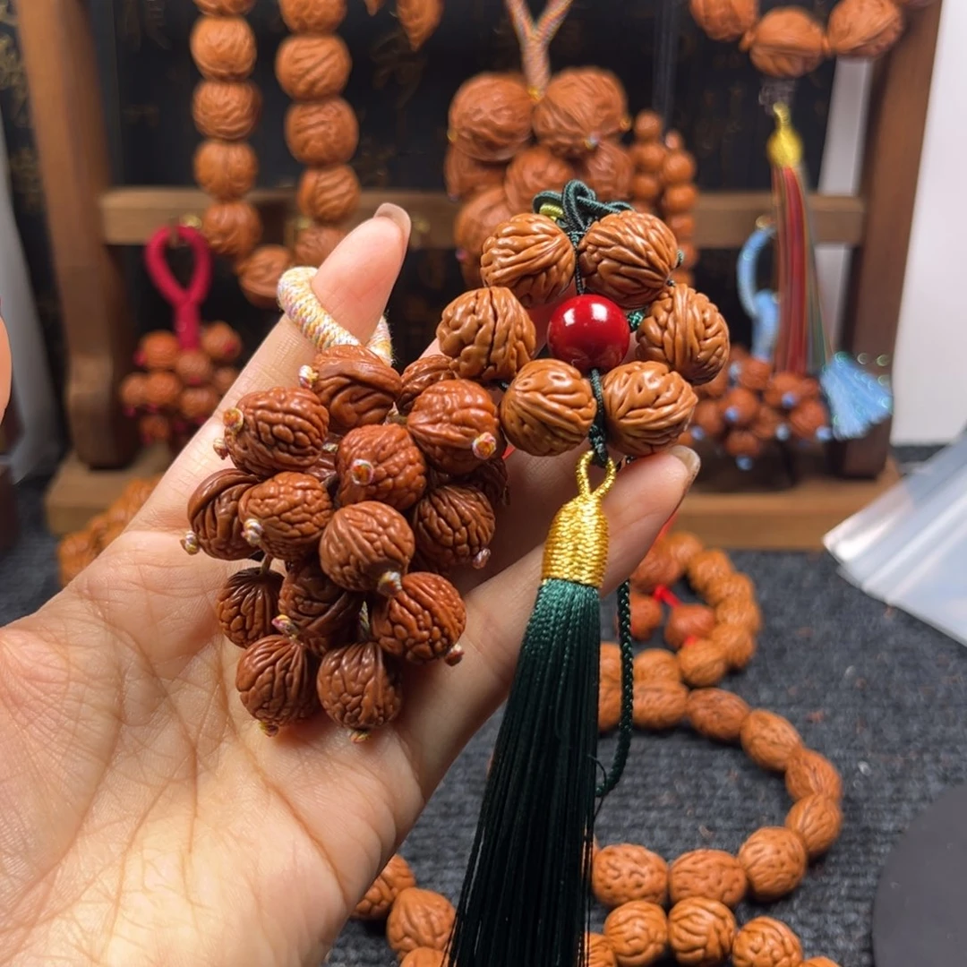 青***妍吊坠桃核桃枭挂件L4