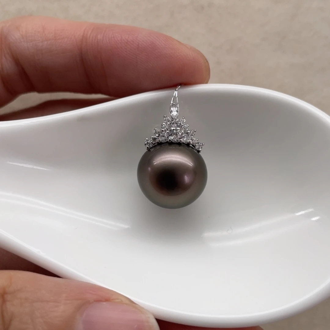 18K金镶嵌颈饰海水珍珠13.3mm