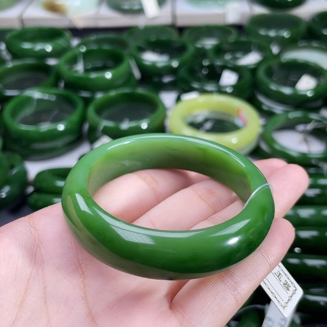 和田玉（碧玉）手镯未镶嵌