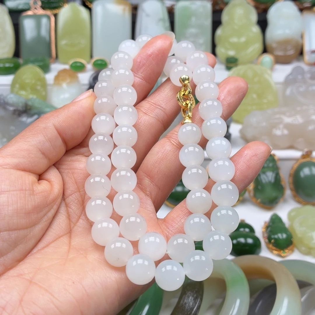 和田玉未镶嵌颈饰卡10