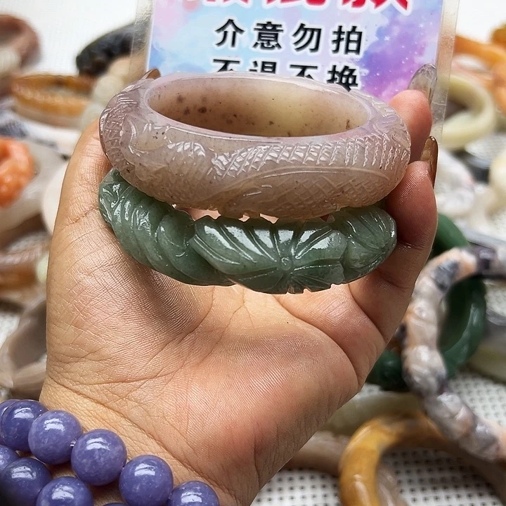 未镶嵌手镯石英岩玉