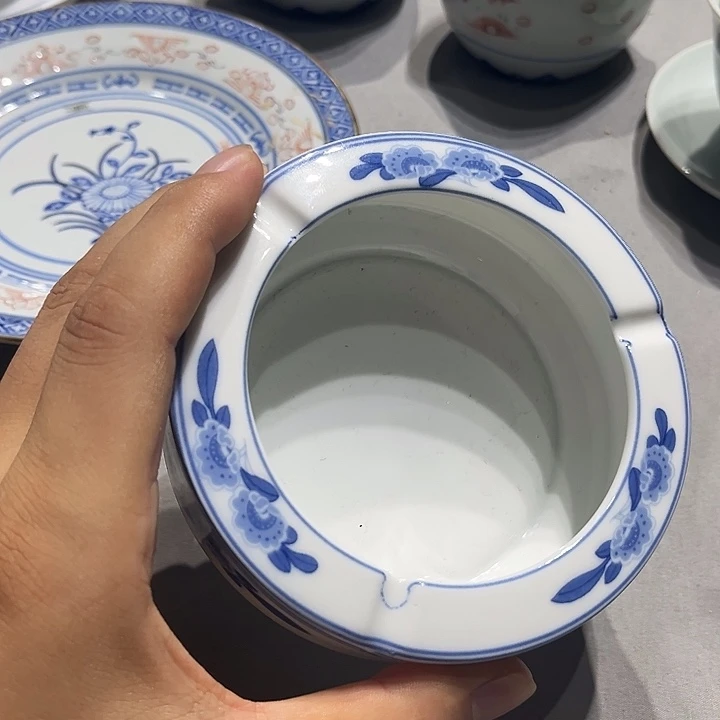 景德镇陶瓷烟灰缸