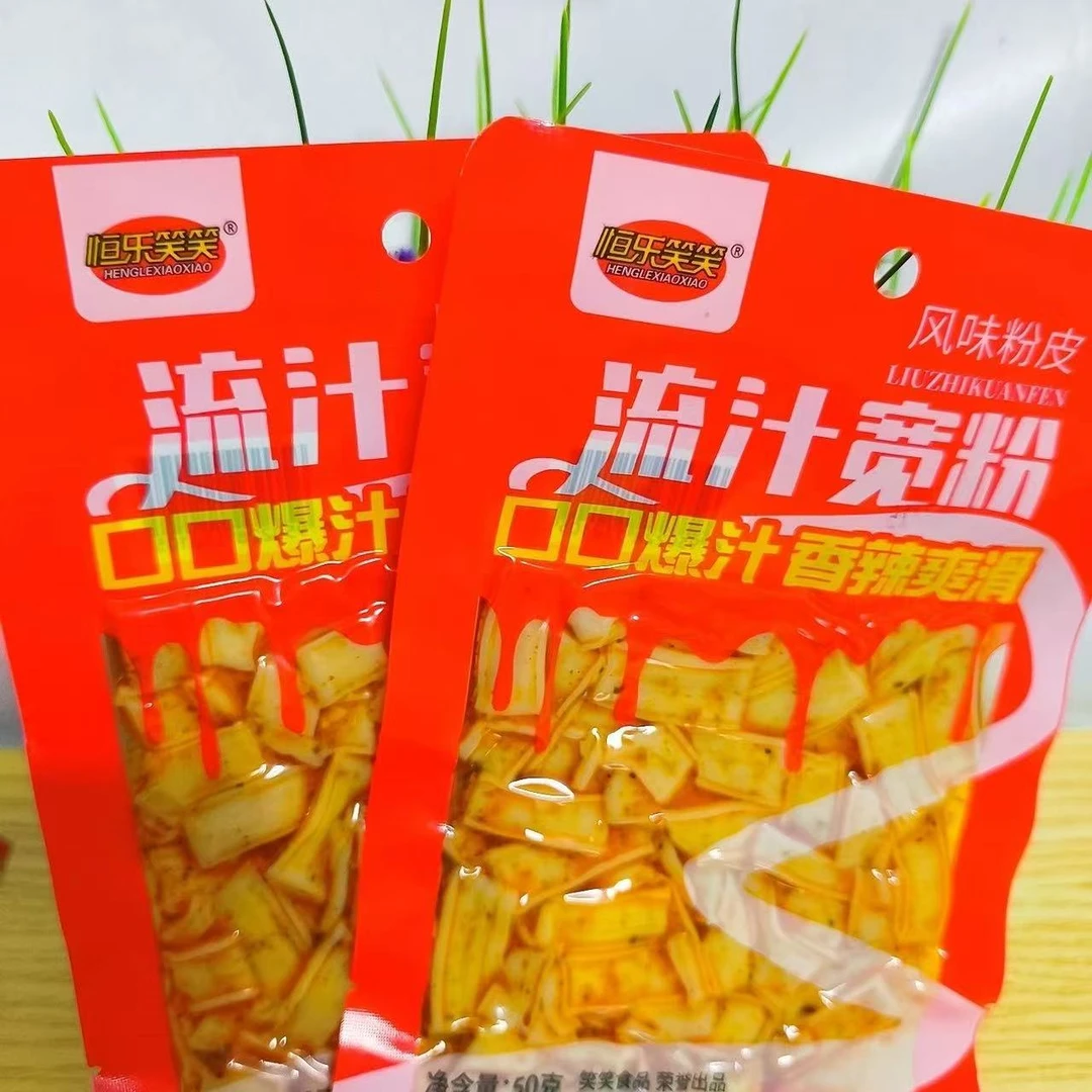 【到手20包】流汁宽粉凉皮香辣粉皮辣条怀旧零食休闲便宜独立包装