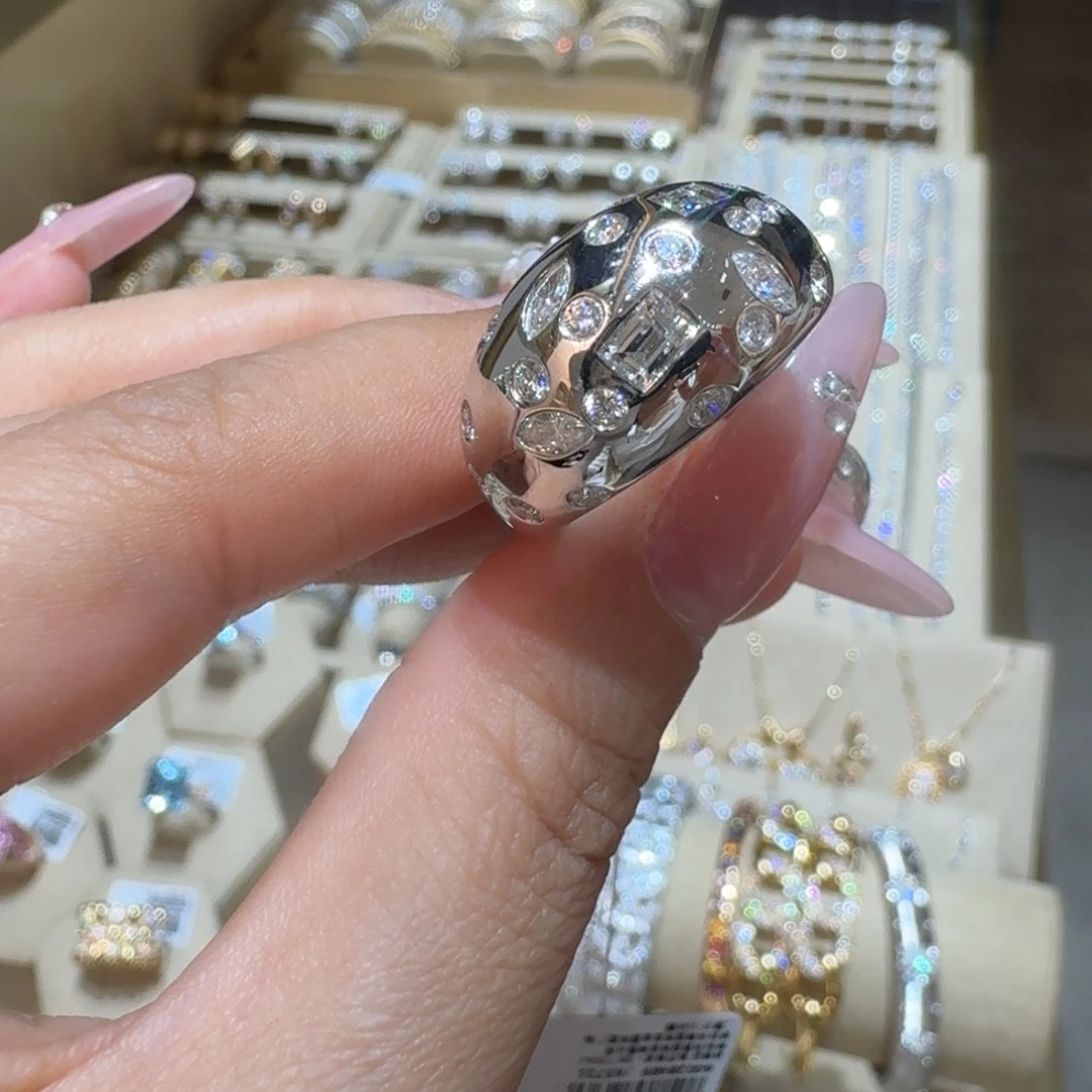 钻石18K金镶嵌戒指/指环
