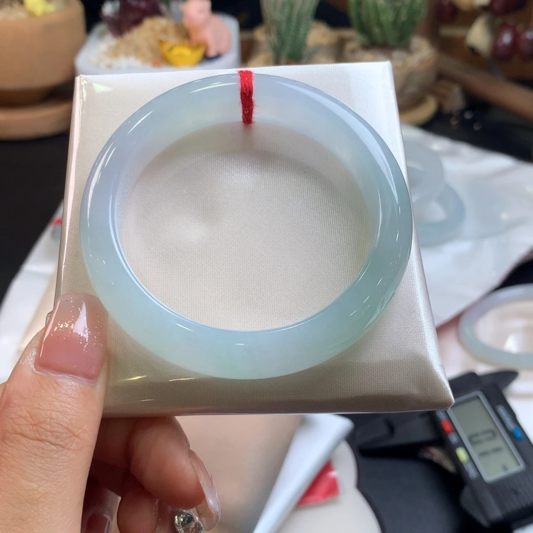 翡翠未镶嵌手镯54圈口