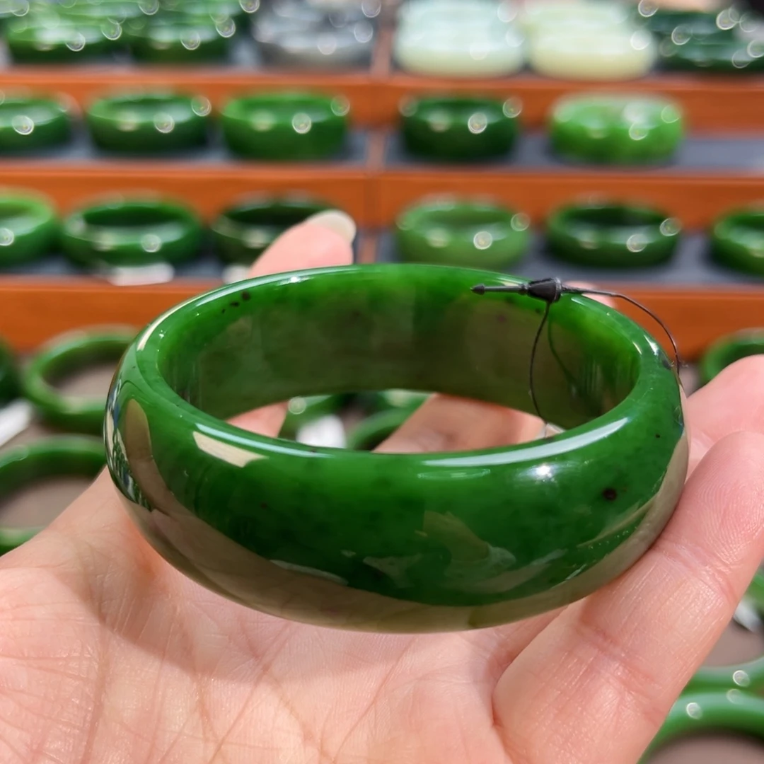 未镶嵌手镯和田玉（碧玉）